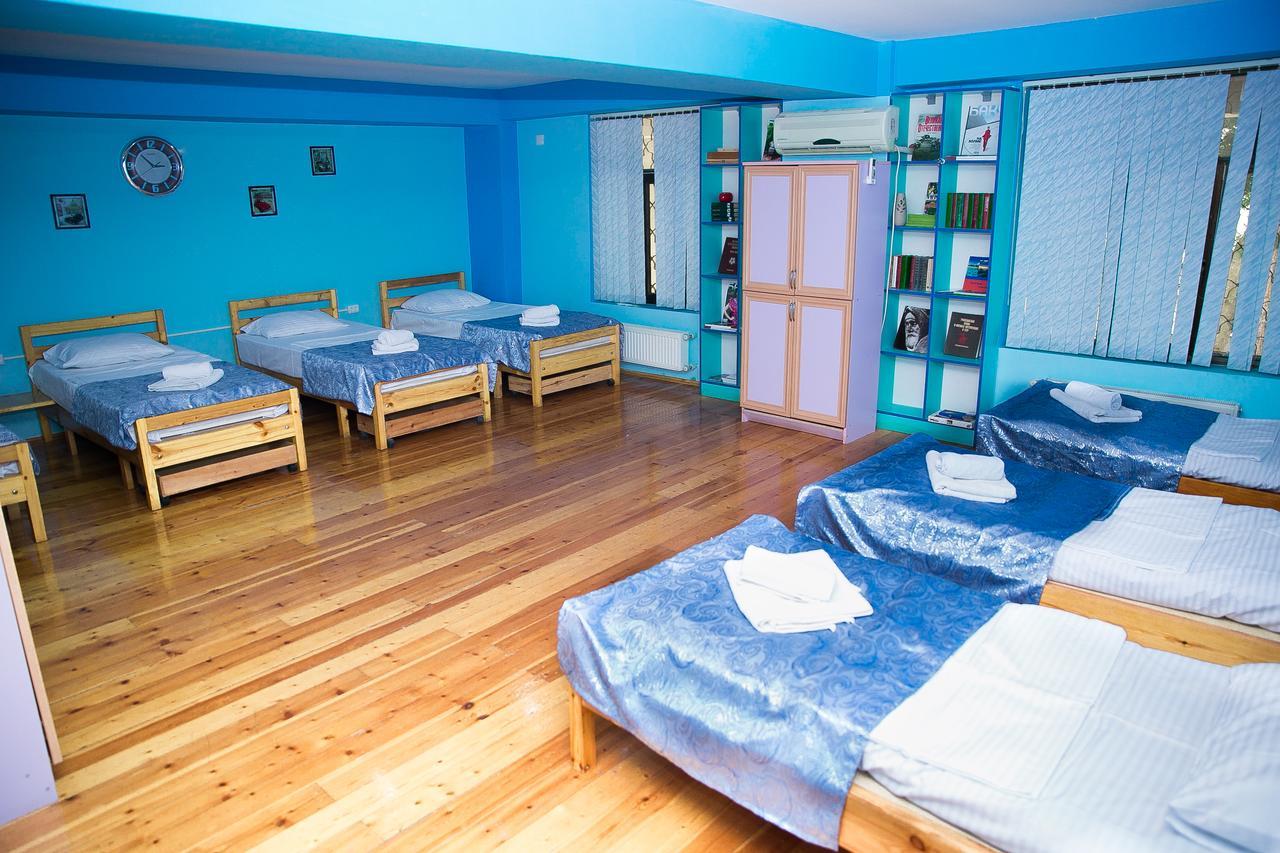 Highland Park Hostel Baky Esterno foto